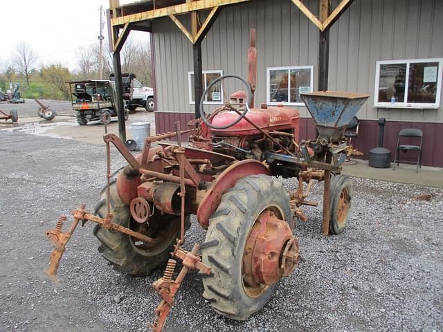 Image of Farmall Super A equipment image 2