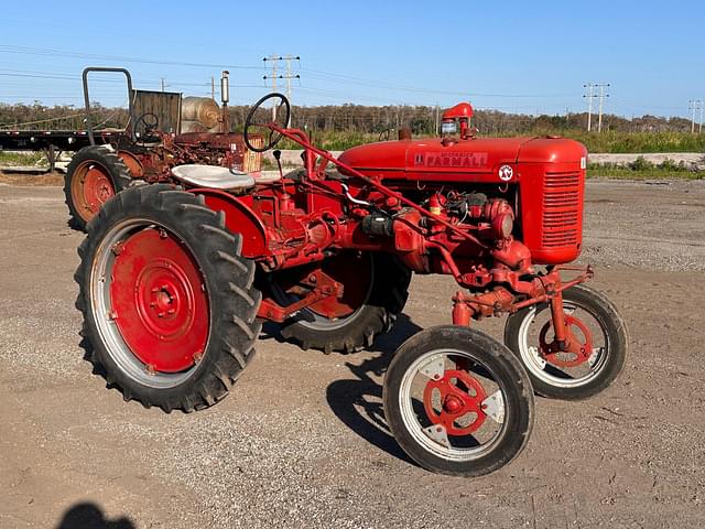 Image of Farmall Super AV equipment image 1