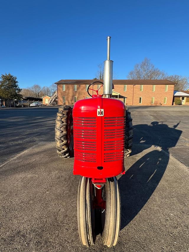 Image of Farmall Super C equipment image 2