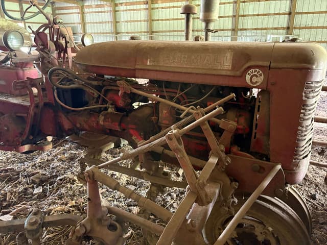 Image of Farmall Super C equipment image 1