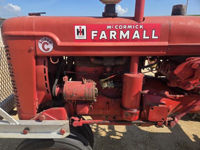 Image of Farmall Super C equipment image 2