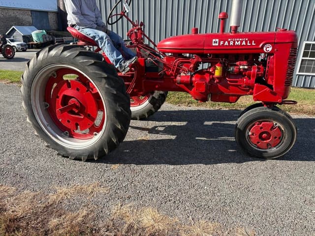 Image of Farmall Super C equipment image 1