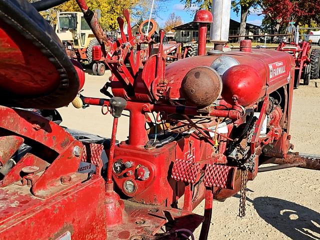 Image of Farmall Super C equipment image 4