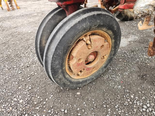 Image of Farmall Super C equipment image 2