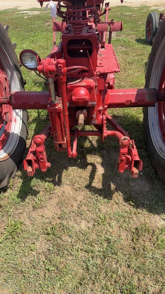 Image of Farmall Super C equipment image 4