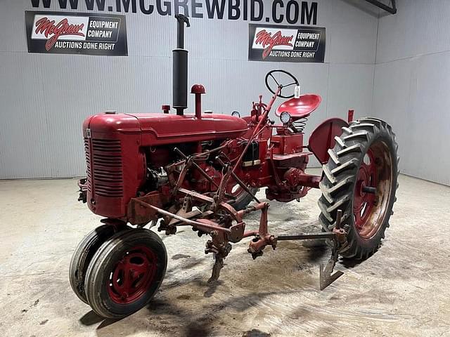 Image of Farmall Super C equipment image 1