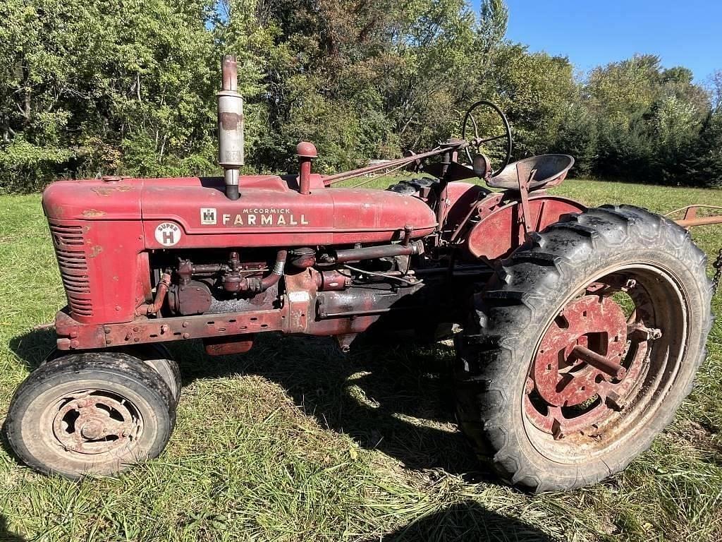 Image of Farmall Super H Image 0