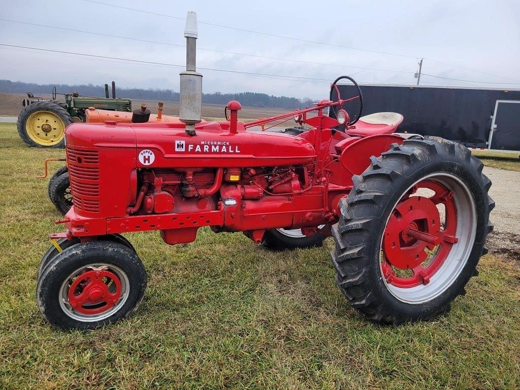 Image of Farmall Super H Primary image