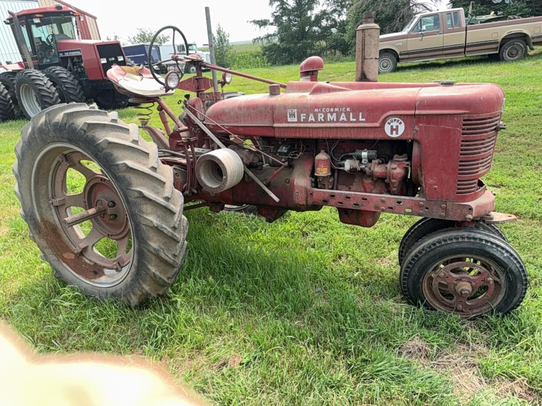 Image of Farmall Super H Primary image