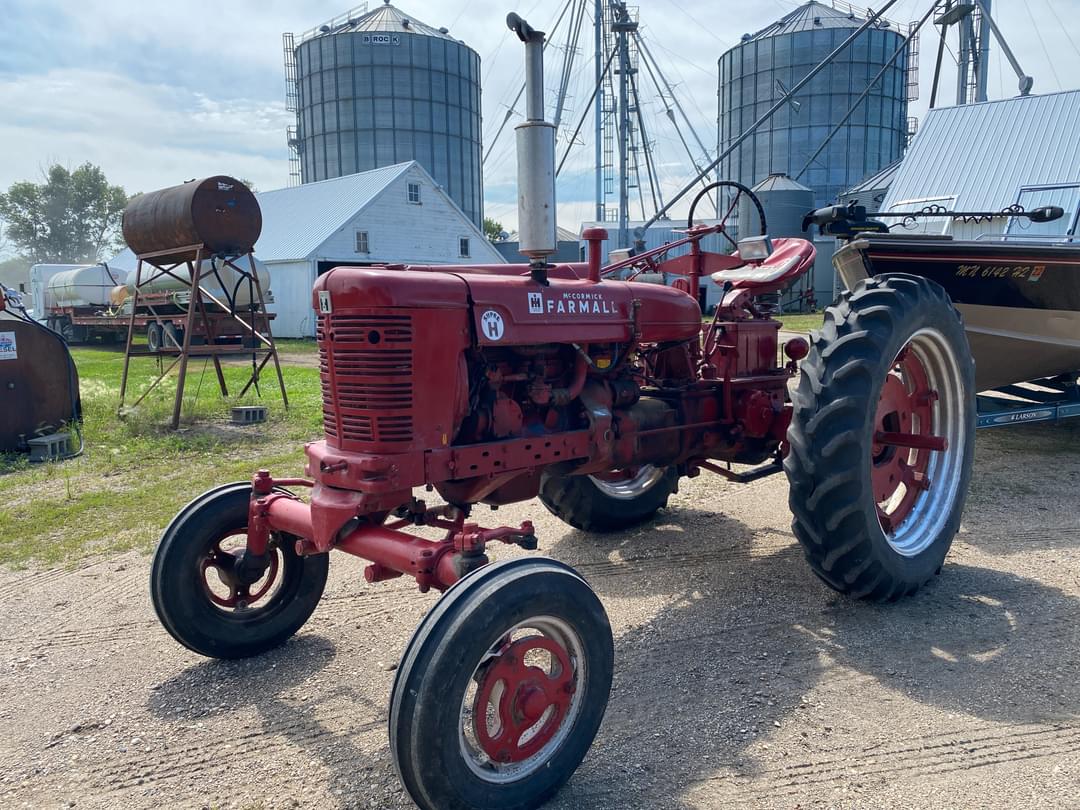 Image of Farmall Super H Primary image