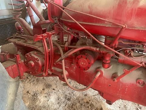 Image of Farmall Super H equipment image 3