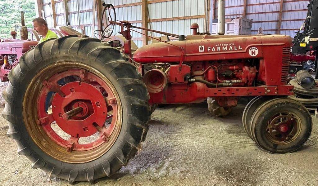 Image of Farmall Super H Primary image