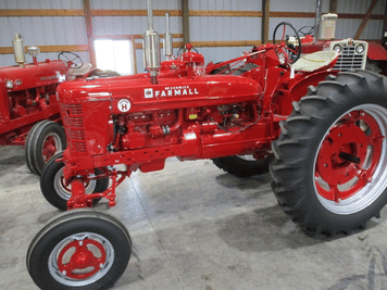 Main image Farmall Super H