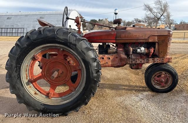 Image of Farmall Super H equipment image 3