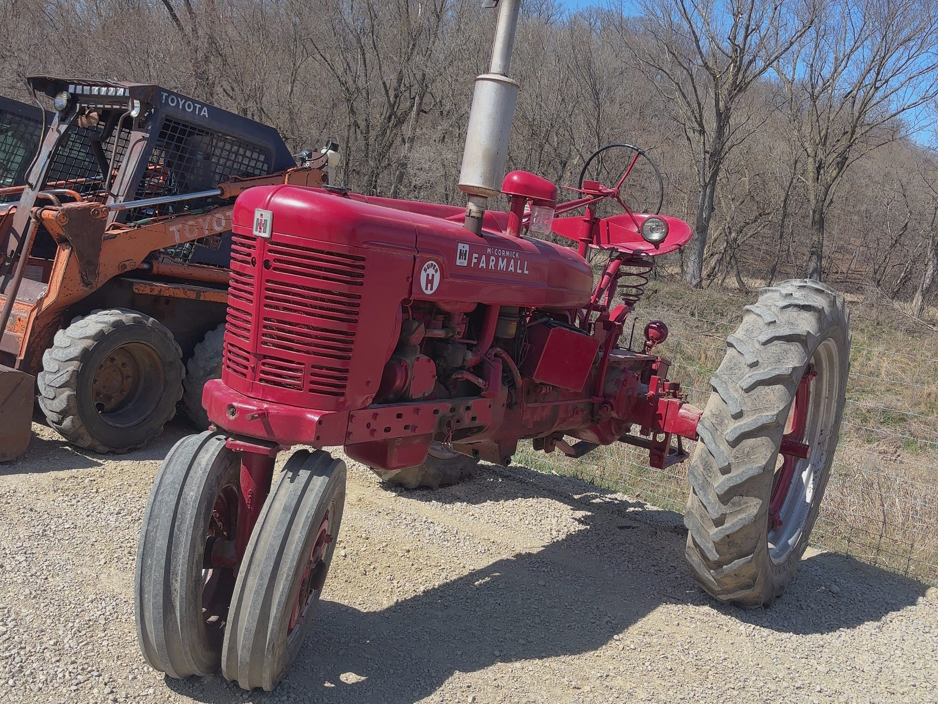 Main image Farmall Super H