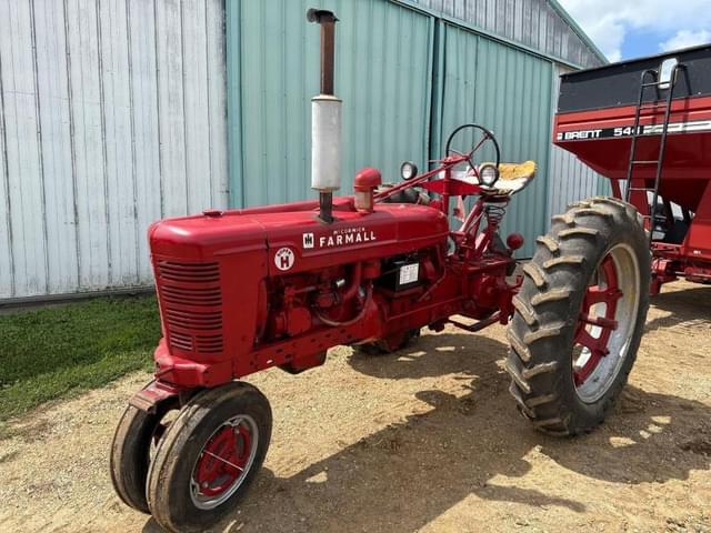 Image of Farmall Super H equipment image 2