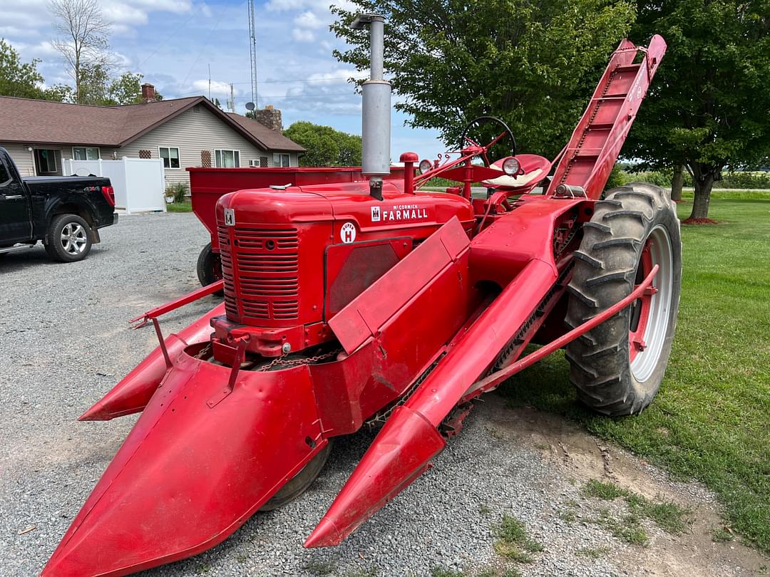 Image of Farmall Super H Primary image