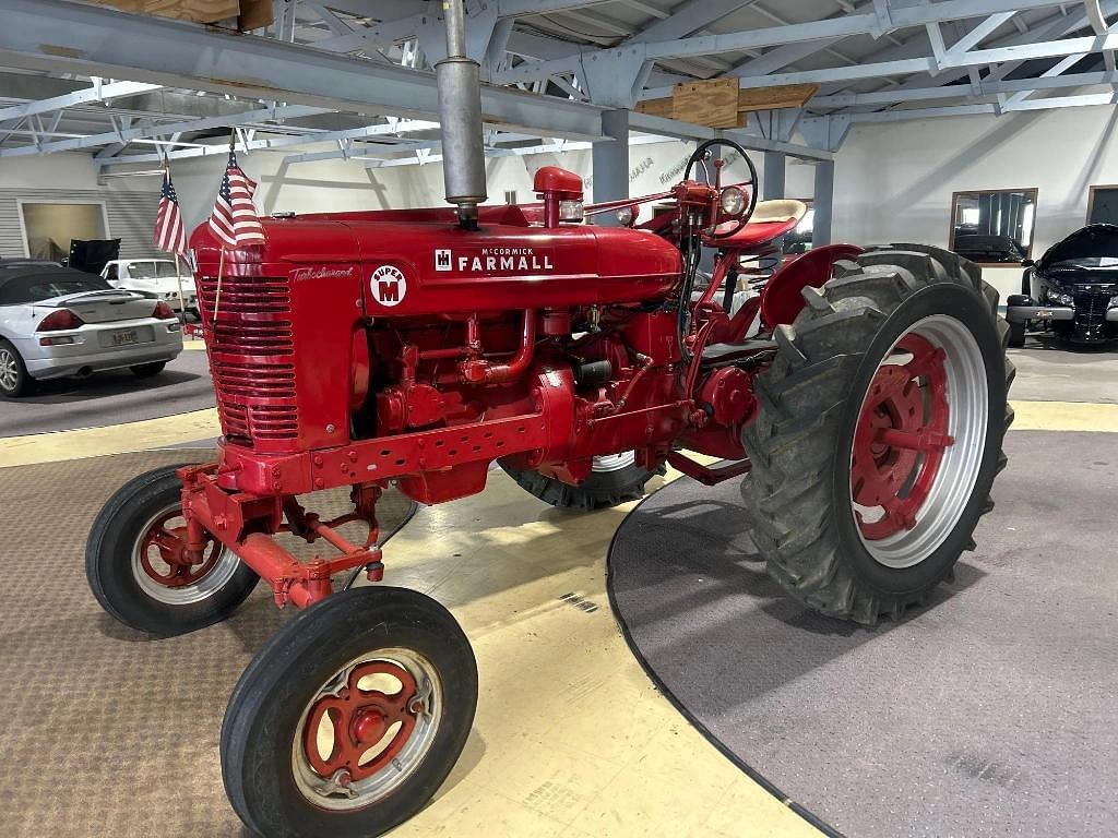 Image of Farmall Super M Primary image