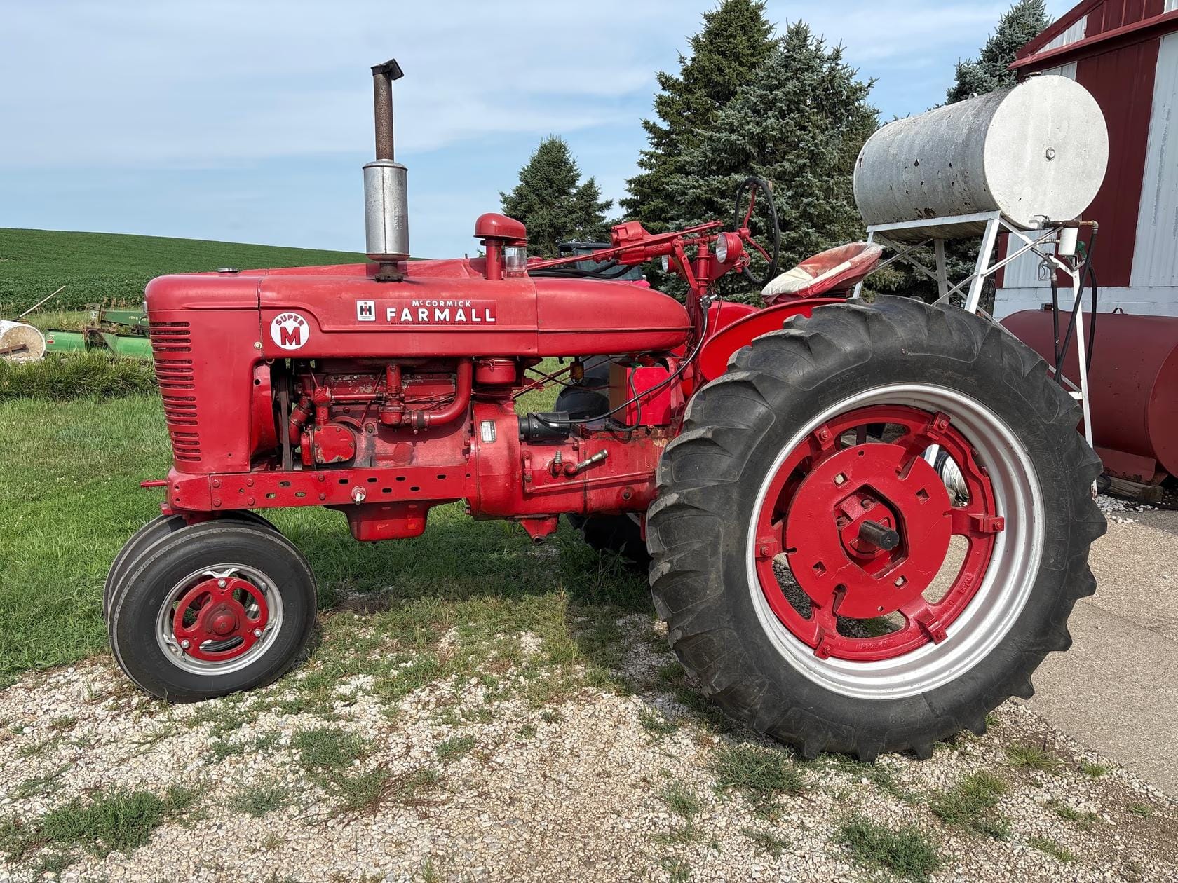 1953 Farmall Super M Equipment Image0