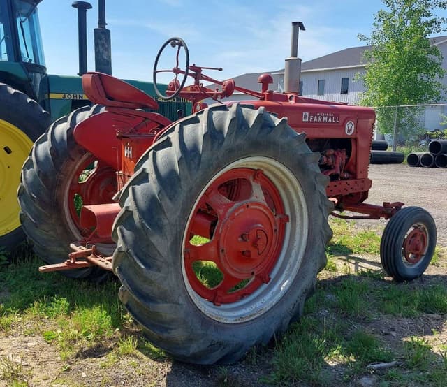 Image of Farmall Super M equipment image 3