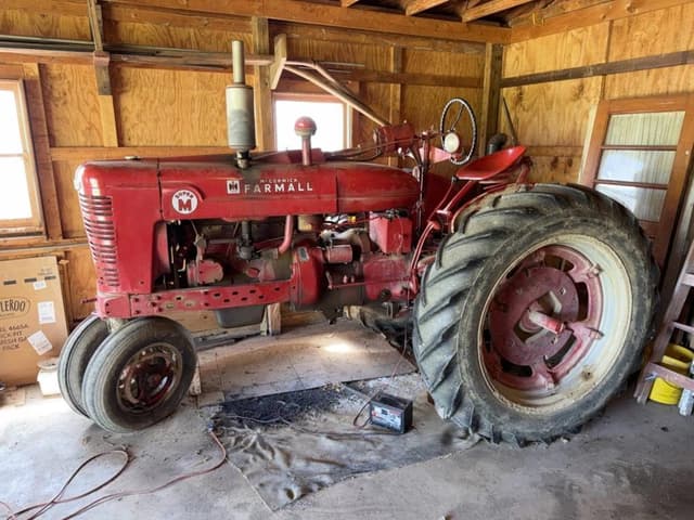 Image of Farmall Super M equipment image 2