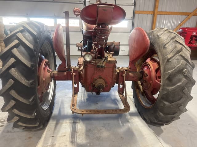 Image of Farmall Super M equipment image 3