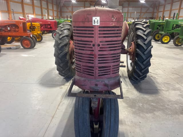 Image of Farmall Super M equipment image 2