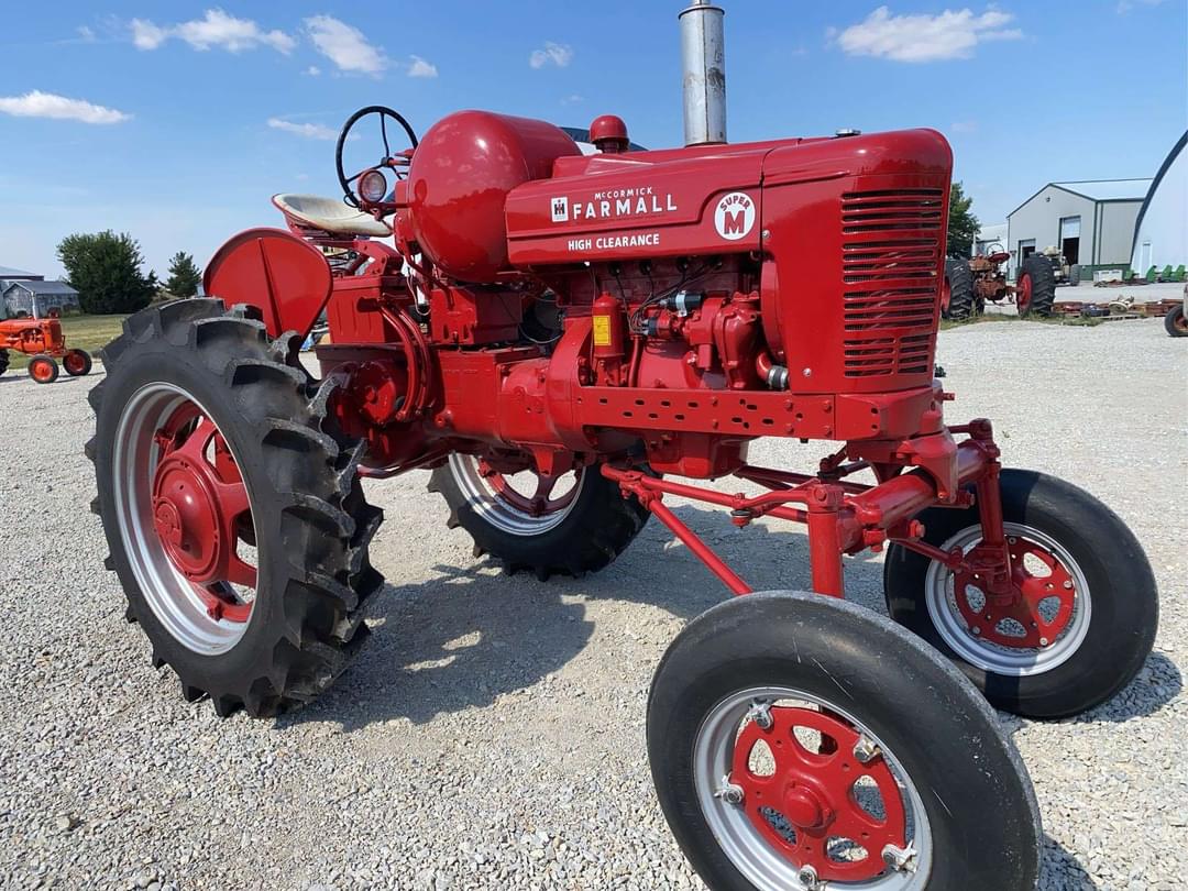 Image of Farmall Super M Primary image