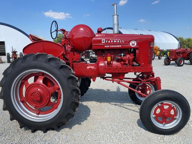 Image of Farmall Super M equipment image 1