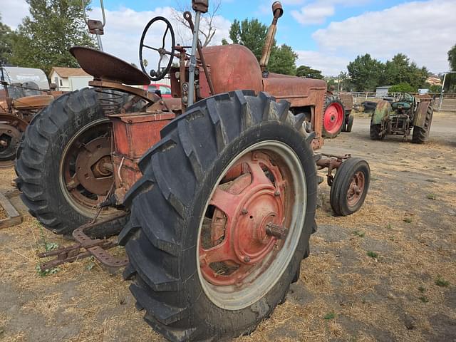 Image of Farmall Super M equipment image 3