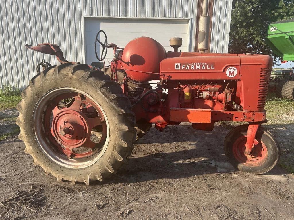 Image of Farmall Super M Primary Image
