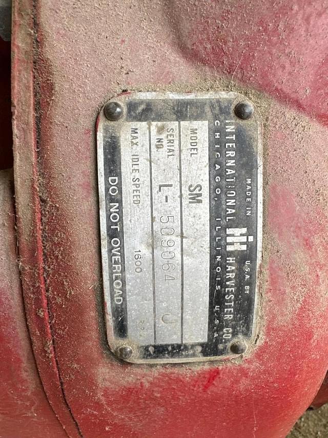 Image of Farmall Super M equipment image 2