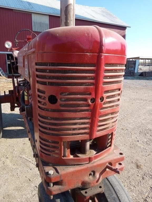 Image of Farmall Super M-TA equipment image 4