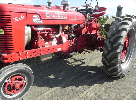 Image of Farmall Super M-TA Primary Image