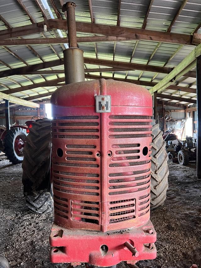 Image of Farmall Super M-TA equipment image 3