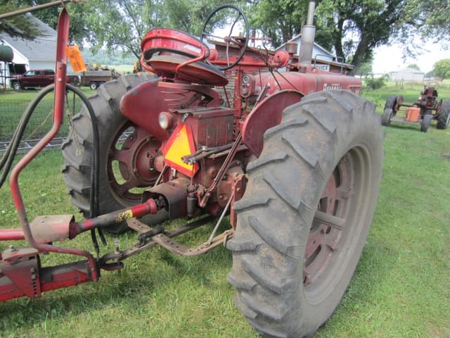 Image of Farmall Super M-TA equipment image 4