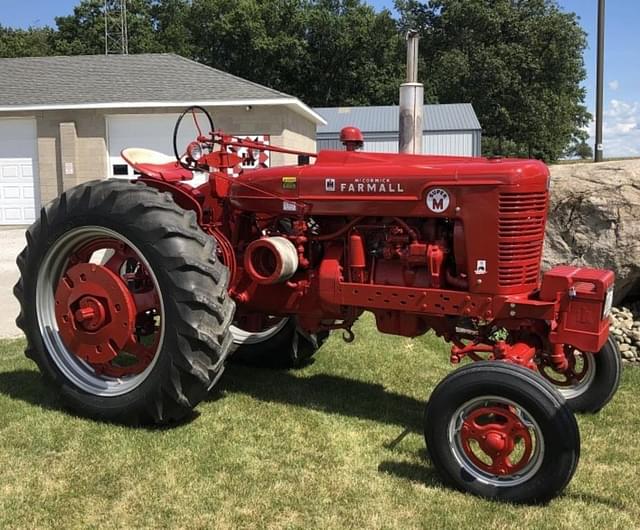 Image of Farmall Super M equipment image 2