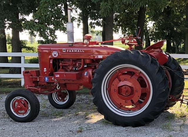 Image of Farmall Super M equipment image 4