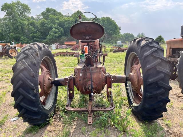 Image of Farmall Super M equipment image 4