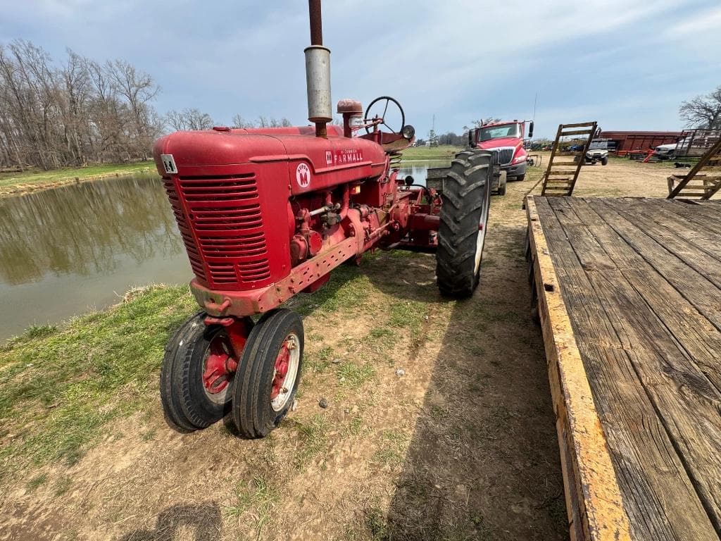Image of Farmall Super M Image 0