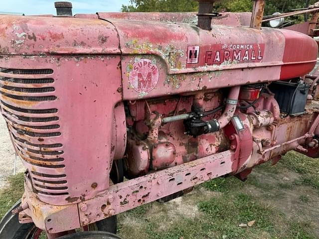 Image of Farmall Super M equipment image 3