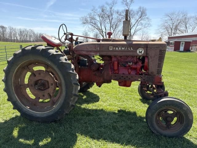 Image of Farmall Super M equipment image 2