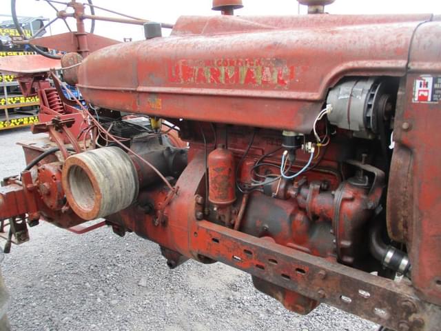 Image of Farmall Super M equipment image 2