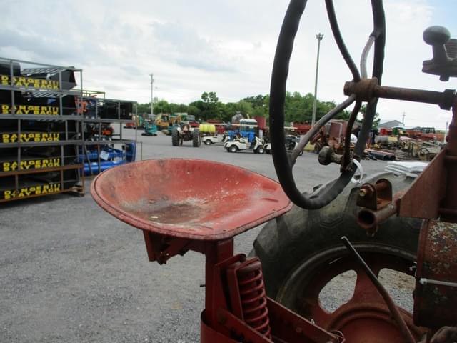 Image of Farmall Super M equipment image 3