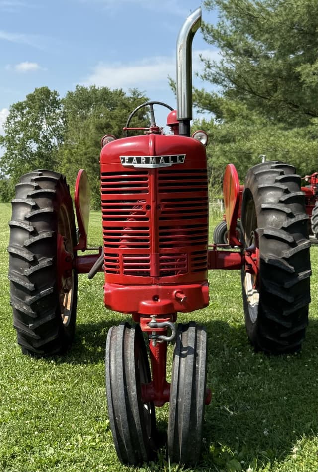 Image of Farmall Super M equipment image 4