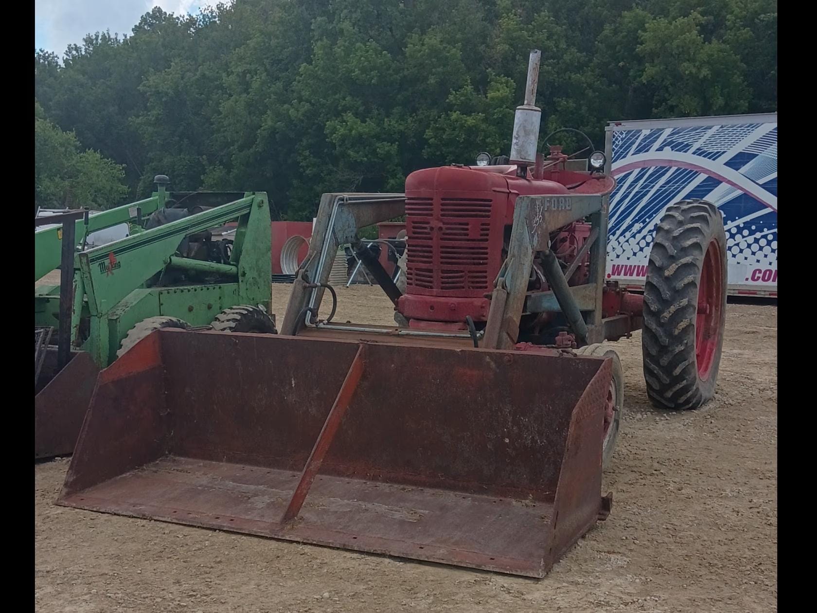 Farmall Super M Equipment Image0