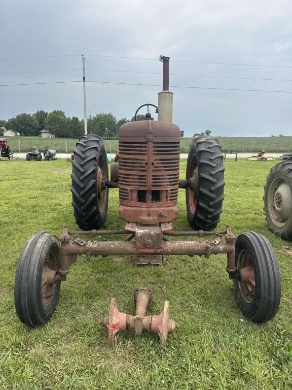 Image of Farmall Super M equipment image 2