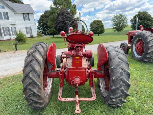 Image of Farmall Super MD equipment image 3