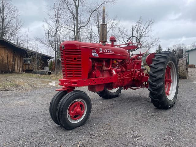Image of Farmall Super M-TA equipment image 2