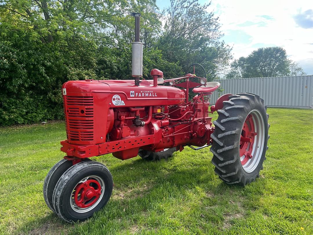 Image of Farmall Super M-TA Primary image